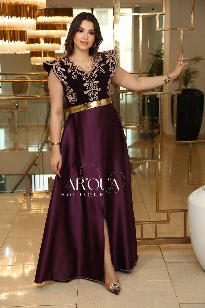 Model Ahlam